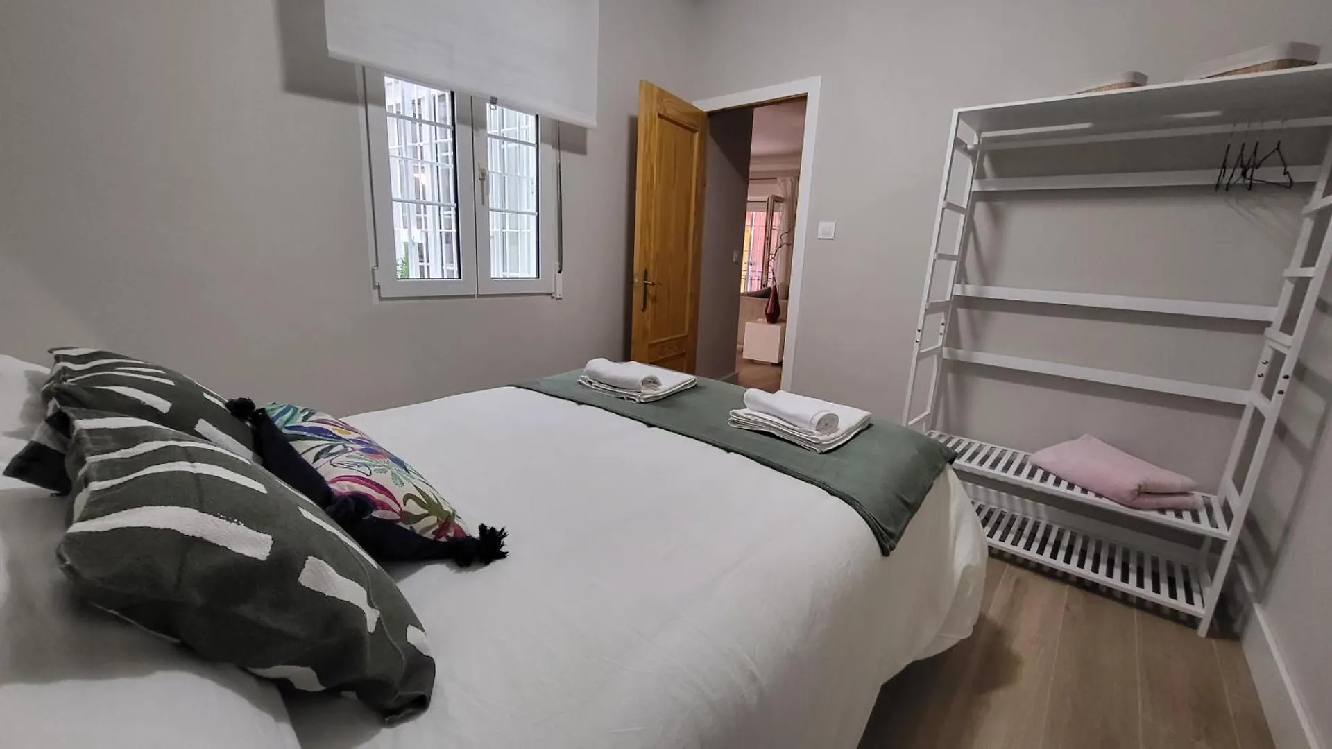 Rentalsevilla En La Plaza Del Salvador Hiszpania