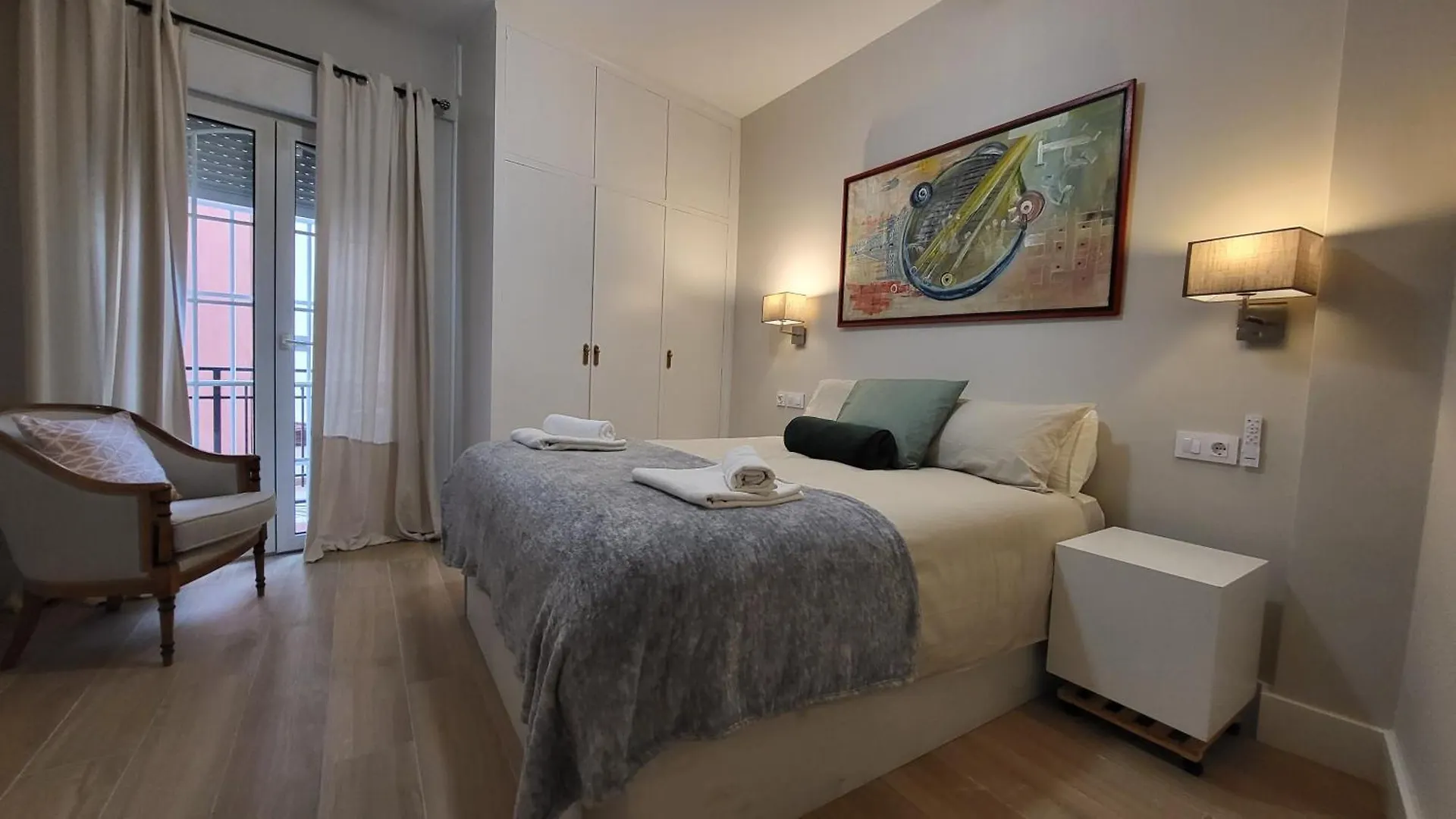 Rentalsevilla En La Plaza Del Salvador Apartament Sewilla