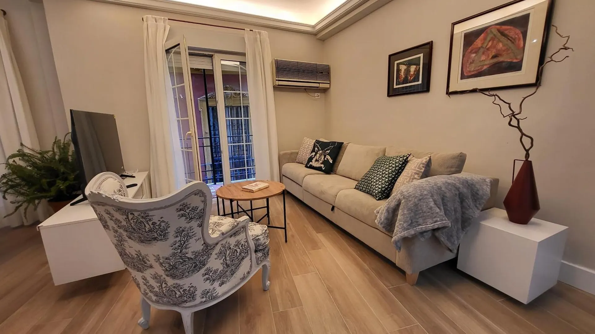 Rentalsevilla En La Plaza Del Salvador Apartament Sewilla